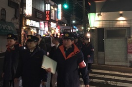 夜間査察